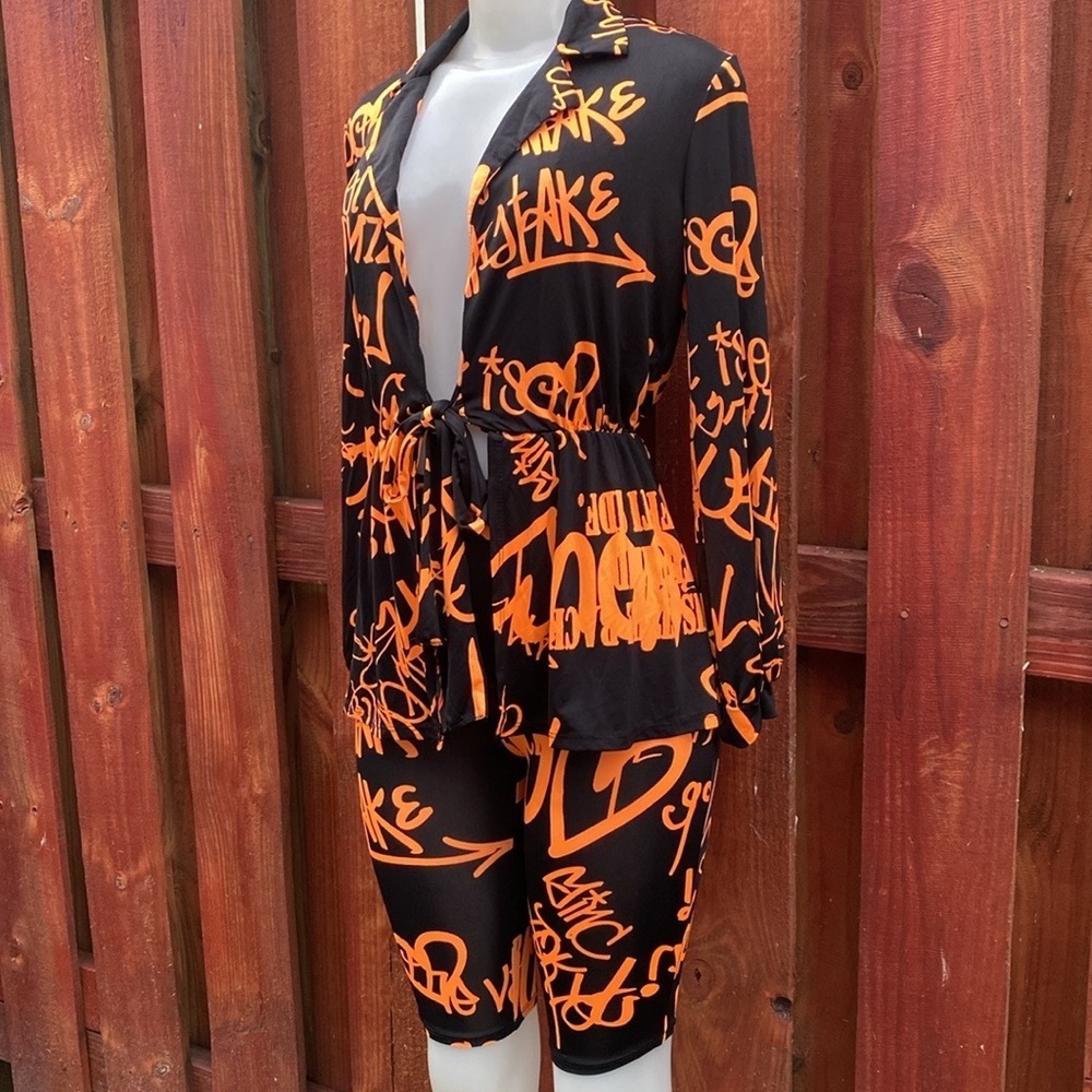 Women's Black & Orange Graffiti Print Pantsuit Size S - Picture 3 of 9